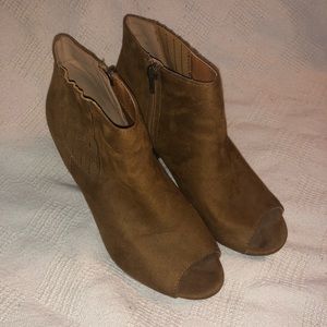 Women’s high heel open toe booties size 8.5